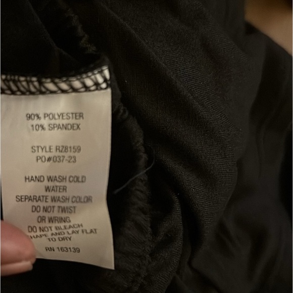 Popular 21 Off Shoulder Jumpsuit - Picture 4 of 5